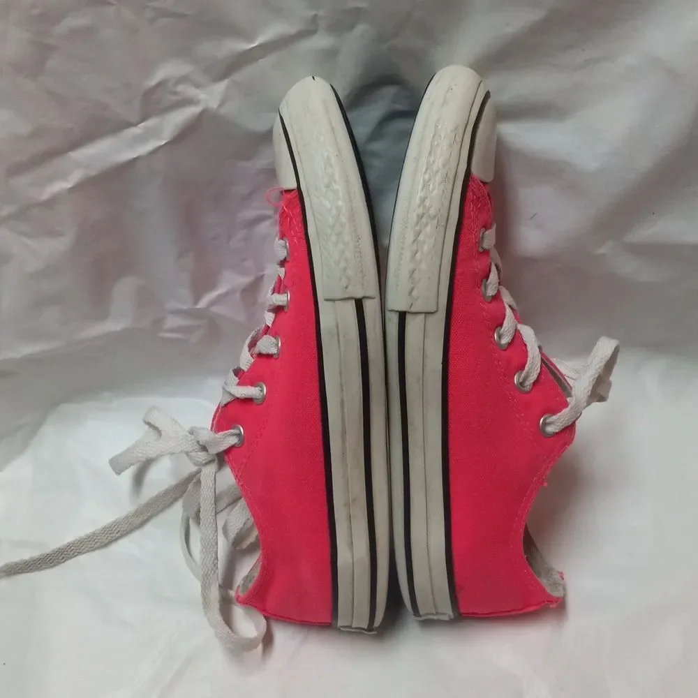 Converse Hot Pink Low Top Little Girl Size 2 Youth